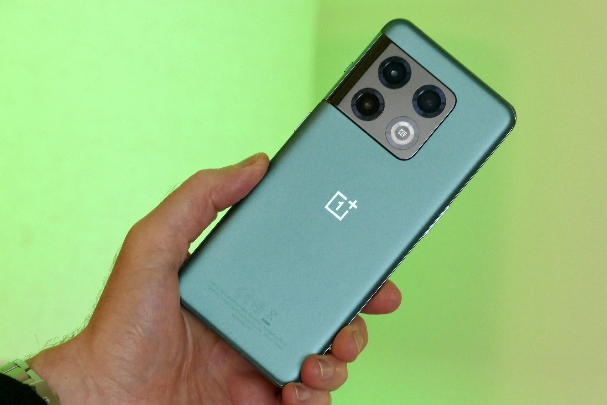 OnePlus 10 Extremely generally is a souped-up OnePlus 10 Professional | Virtual Traits